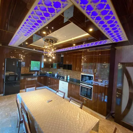 Villa Bluehouse 3 *